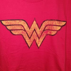 DC Comic Originals Wonder Woman Logo Graphic Tee Red SS - Size XL